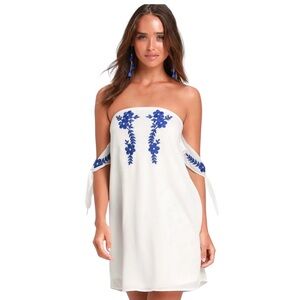 Lulu’s white crysta dress